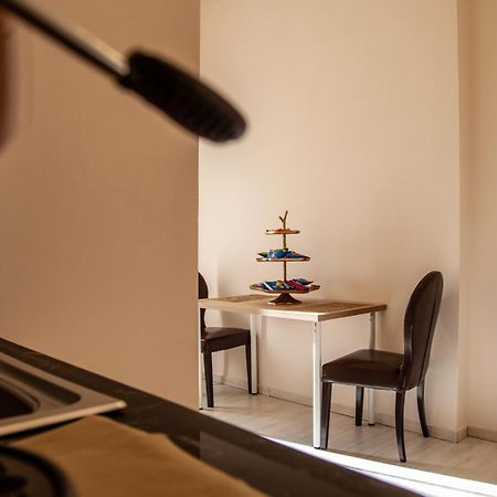 Airport Luxury Rooms نابولي المظهر الخارجي الصورة