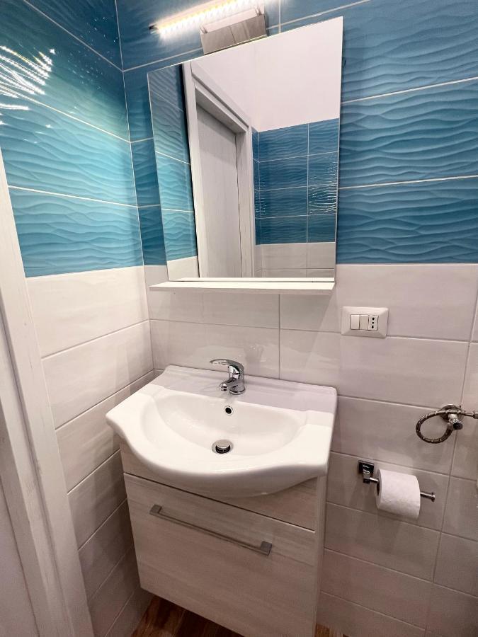 Airport Luxury Rooms نابولي المظهر الخارجي الصورة