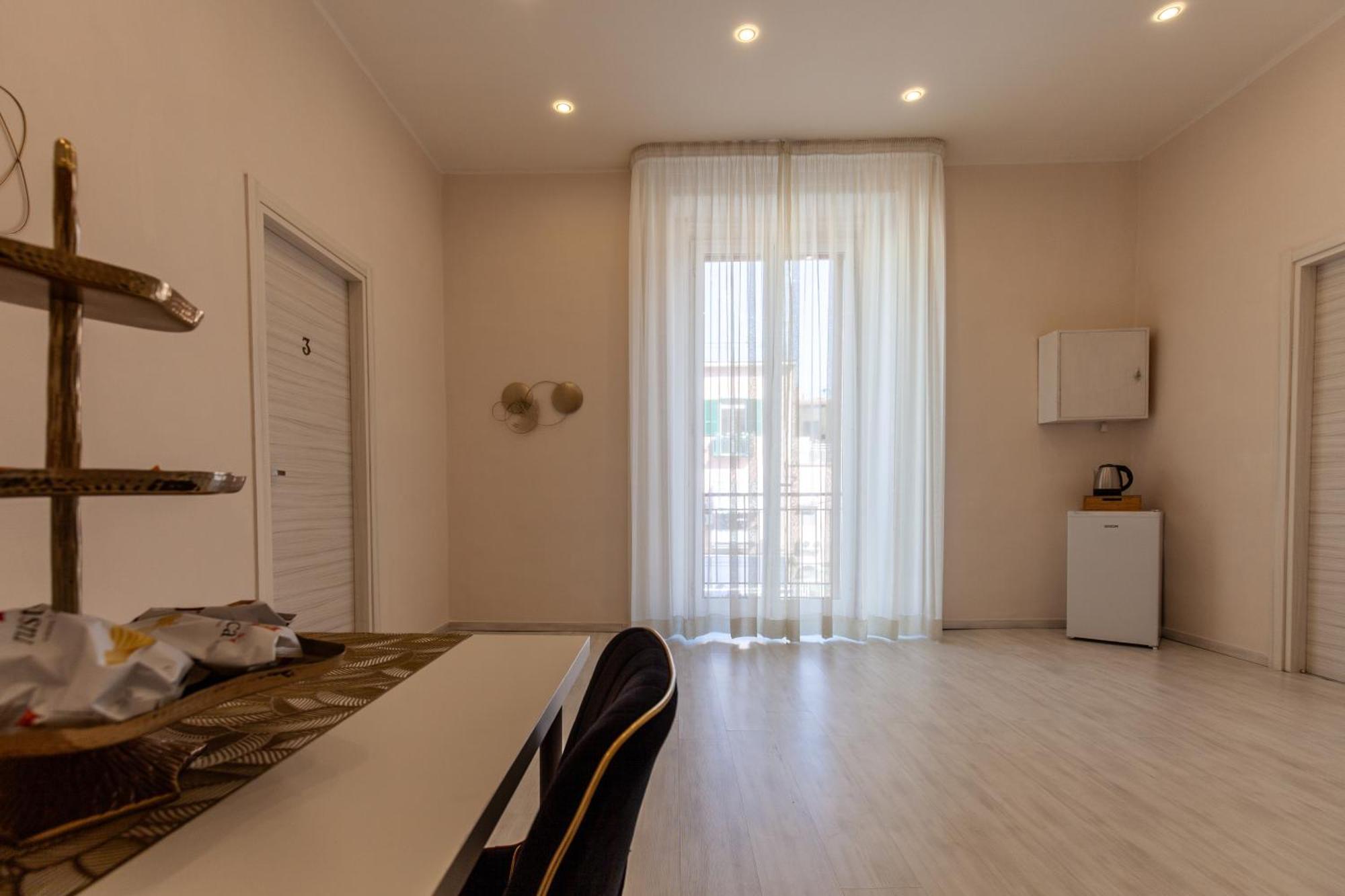 Airport Luxury Rooms نابولي المظهر الخارجي الصورة