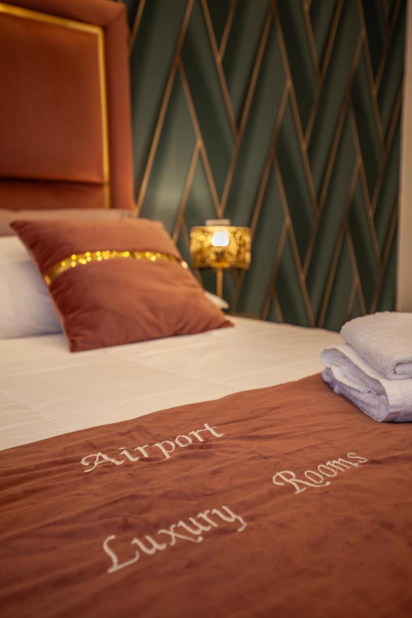 Airport Luxury Rooms نابولي المظهر الخارجي الصورة