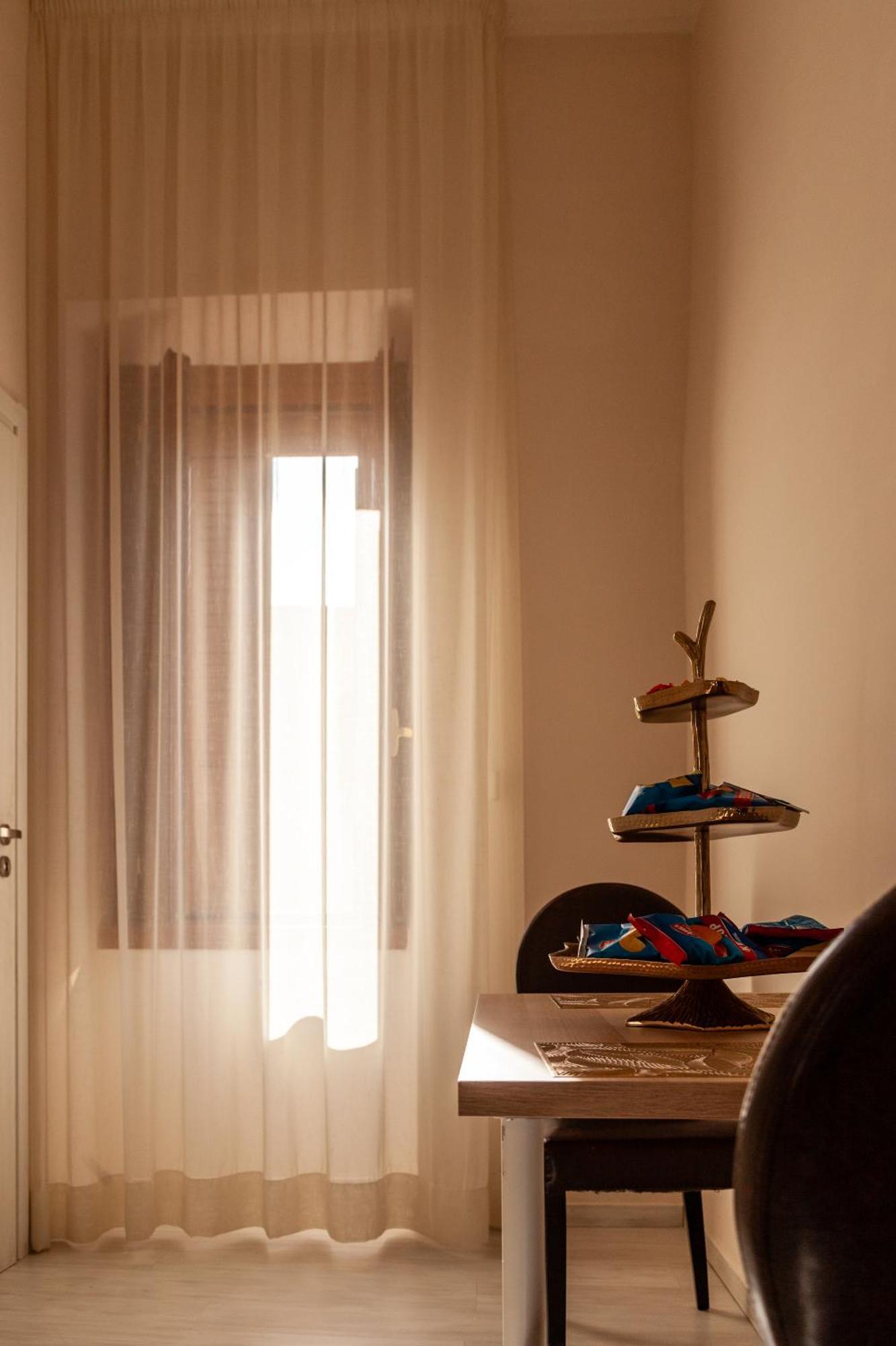 Airport Luxury Rooms نابولي المظهر الخارجي الصورة