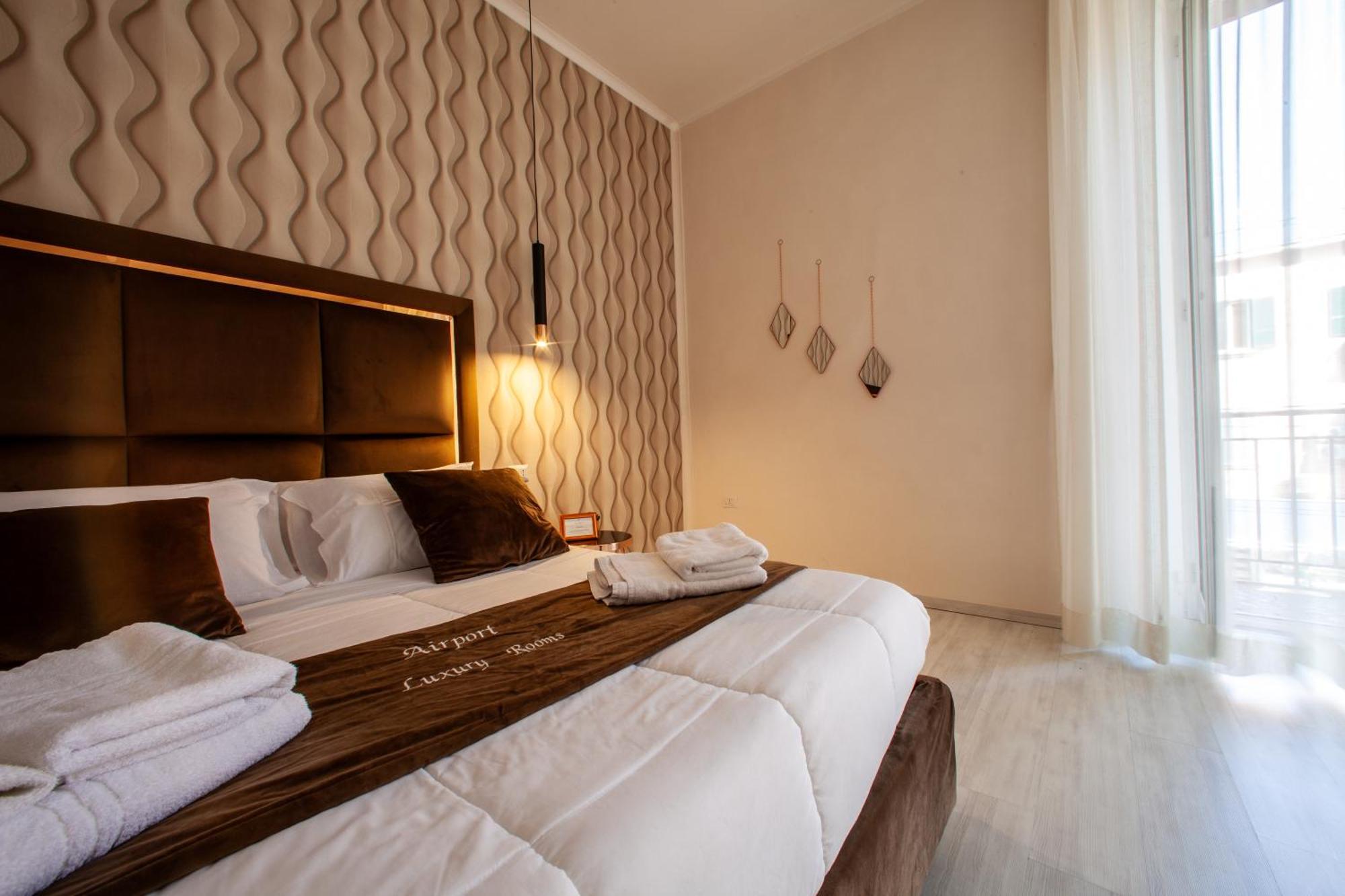 Airport Luxury Rooms نابولي المظهر الخارجي الصورة