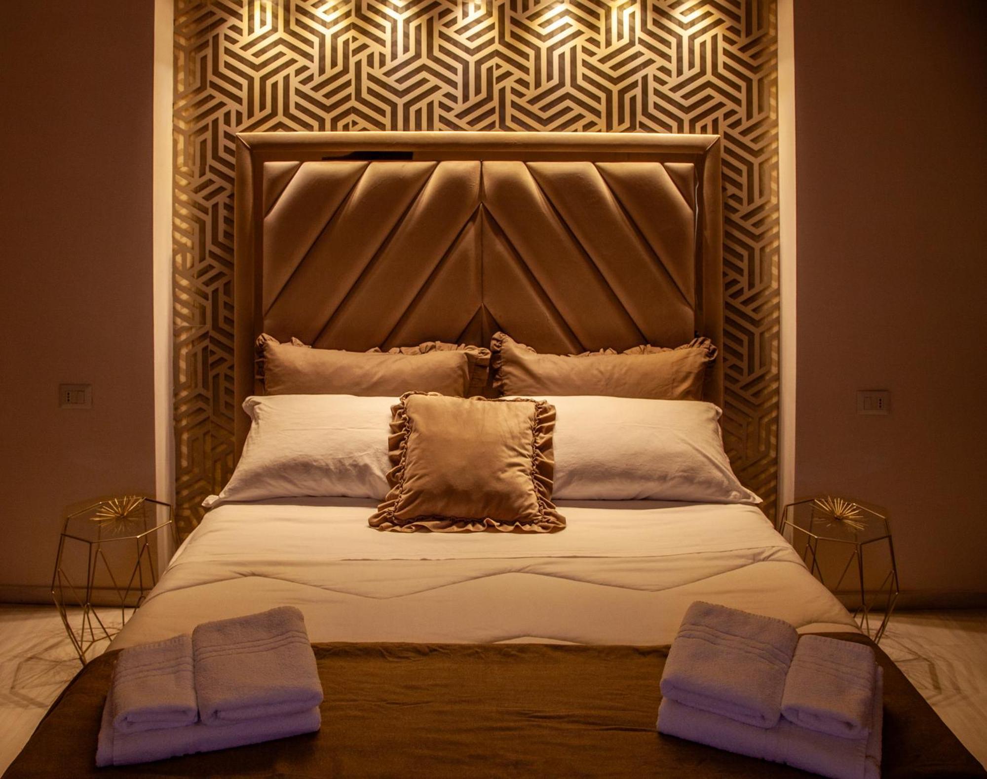 Airport Luxury Rooms نابولي المظهر الخارجي الصورة
